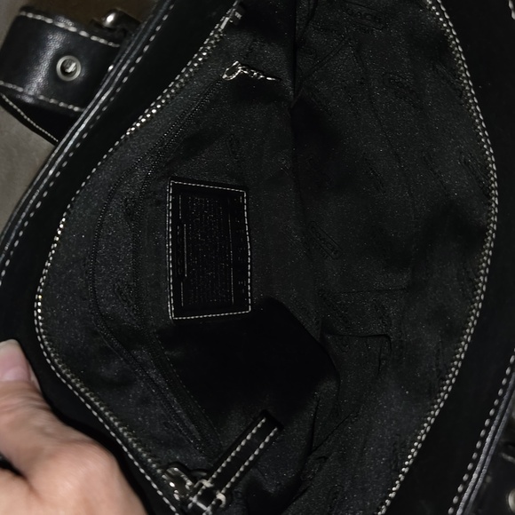 Coach Vintage all black leather hobo absolutely NO CALL OUTS 05 - Picture 8 of 9